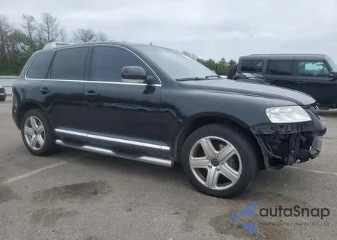 2004 Volkswagen Touareg 4.2 из США, поврежденный, VIN WVGCC67LX4D001013